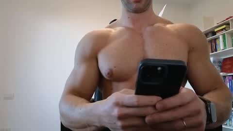 luca -   online show from April 2026 05:21:02 PM