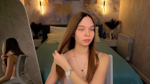Snapshot of sofa_vleifo chatting on April 2026 01:14:01 AM Sofa online show from April 2026 01:14:01 AM