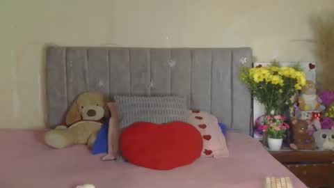 Snapshot of sofeelme_7 chatting on September 2025 03:25:01 PM Sophie online show from September 2025 03:25:01 PM