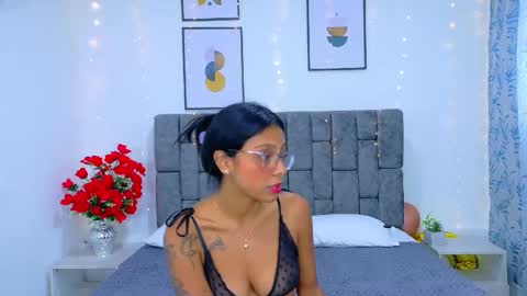 SOFFI AND CHISTOPHER online show from December 2025 09:22:02 PM