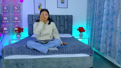 SOFFI AND CHISTOPHER online show from April 2026 12:09:02 PM