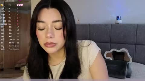 Snapshot of soffimoon_ chatting on March 2026 09:11:01 PM IG Soffimoon I THANK YOU FOR LEAVING YOUR FOLLOW online show from March 2026 09:11:01 PM