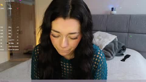 Snapshot of soffimoon_ chatting on March 2026 08:31:01 PM IG Soffimoon I THANK YOU FOR LEAVING YOUR FOLLOW online show from March 2026 08:31:01 PM