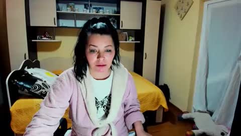 Soffy online show from February 2026 04:54:01 AM