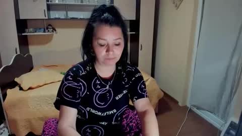 Soffy online show from May 2026 05:03:02 AM