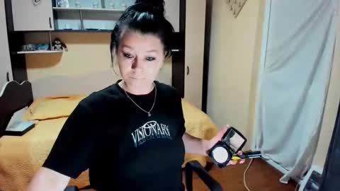 Soffy online show from May 2026 06:19:02 AM