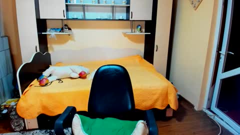 Soffy online show from June 2026 04:35:02 AM