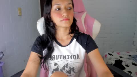 Snapshot of sofi1608 chatting on January 2025 04:09:01 AM sofia online show from January 2025 04:09:01 AM