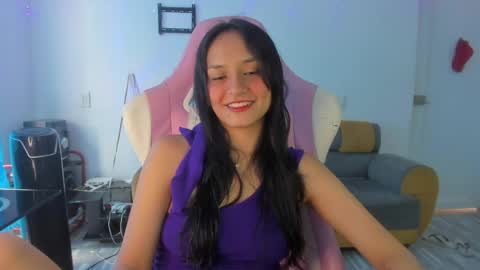 sofia online show from April 2026 06:19:02 PM