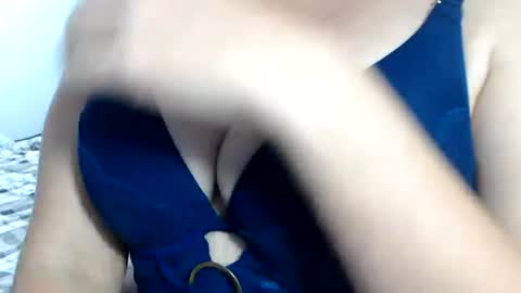 Snapshot of sofi995971 chatting on June 2026 07:52:01 AM Sofa Castellanos online show from June 2026 07:52:01 AM