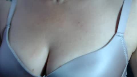 Snapshot of sofi995971 chatting on June 2026 03:56:01 PM Sofa Castellanos online show from June 2026 03:56:01 PM