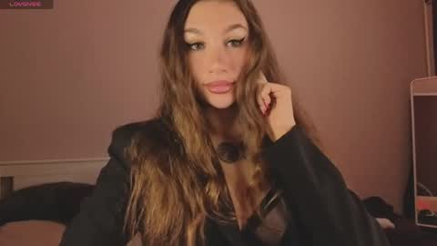 Snapshot of sofi___love chatting on April 2026 08:33:02 PM Sofi online show from April 2026 08:33:02 PM