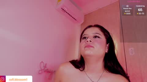 Sofi Blossom  online show from January 2025 11:38:01 PM