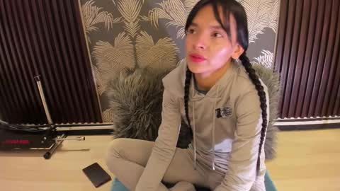 Snapshot of sofi_lassa_ chatting on March 2026 12:38:02 AM SOFIA online show from March 2026 12:38:02 AM