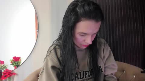 Snapshot of sofi_lassa_ chatting on March 2026 12:48:02 AM SOFIA online show from March 2026 12:48:02 AM