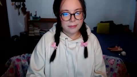 Snapshot of sofi_lynch chatting on June 2026 06:17:02 AM Sofi Lynch online show from June 2026 06:17:02 AM