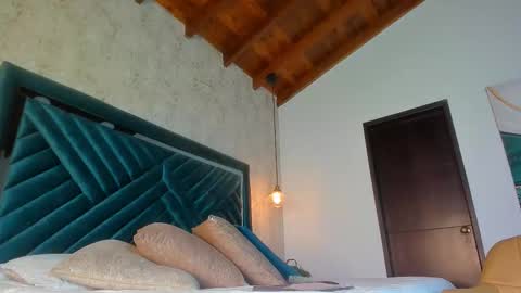 Snapshot of sofi_moreno chatting on February 2026 11:18:01 AM Sofi online show from February 2026 11:18:01 AM