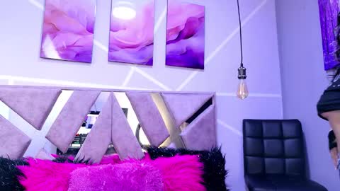 Sofi Noa online show from February 2026 11:27:01 AM