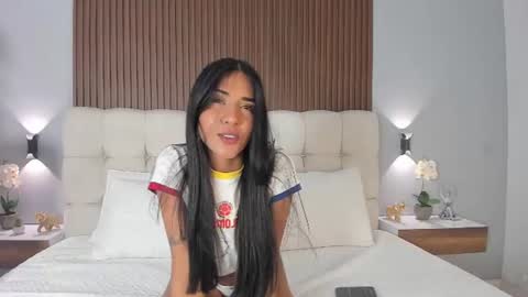 Sofia online show from June 2026 10:04:01 PM