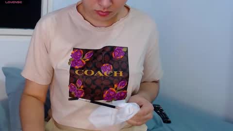 Snapshot of sofi_rojas1 chatting on November 2025 11:20:02 PM sofi rojas online show from November 2025 11:20:02 PM