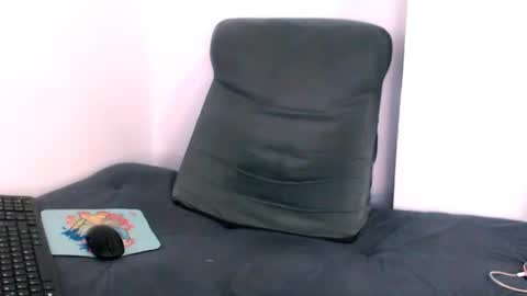 sofi rojas online show from May 2026 01:33:01 AM