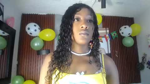 Snapshot of sofi_thomas_ chatting on June 2026 11:46:01 AM Sofia online show from June 2026 11:46:01 AM