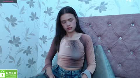 Snapshot of sofia_claark chatting on January 2025 06:38:01 PM Sofi online show from January 2025 06:38:01 PM