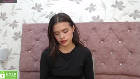 Snapshot of sofia_claark chatting on January 2025 12:58:01 PM Sofi online show from January 2025 12:58:01 PM