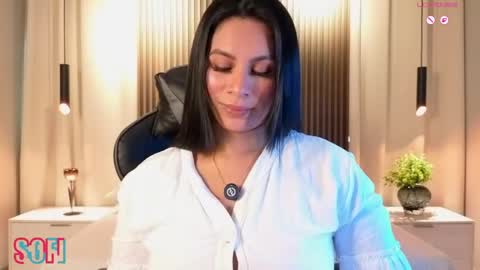 Sofia online show from April 2026 01:18:01 PM