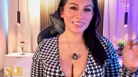 Sofia online show from May 2026 01:05:02 PM