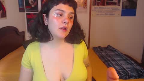 Snapshot of sofia_coolle chatting on December 2024 08:37:01 PM Sofi online show from December 2024 08:37:01 PM