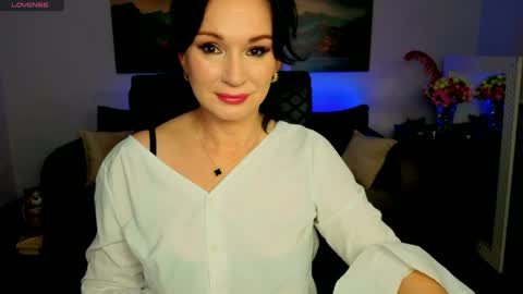 Sofia online show from May 2026 01:27:02 PM