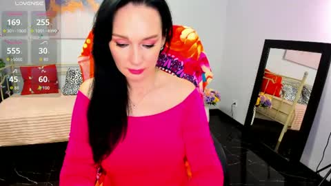 Sofia online show from June 2026 07:05:02 AM