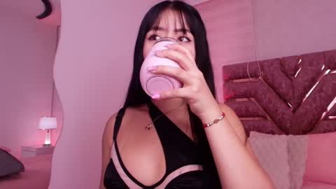 sofia gomes online show from June 2026 11:59:01 AM