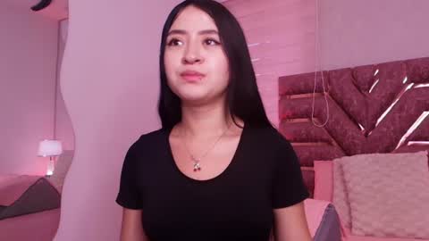 sofia gomes online show from June 2026 11:59:02 AM
