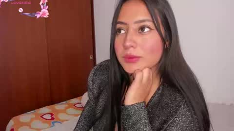 Snapshot of sofia_gonzalez1 chatting on September 2025 08:32:02 PM Sofia but you can call me Sofi online show from September 2025 08:32:02 PM