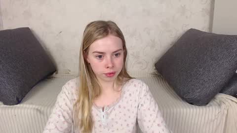Sofia here online show from April 2026 11:46:02 PM