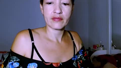 Sofia  online show from February 2025 04:40:02 PM