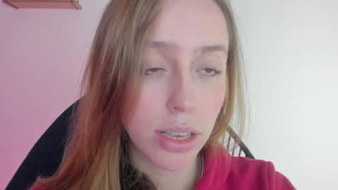 Snapshot of sofia_palacios_ chatting on December 2024 02:44:02 AM online show from December 2024 02:44:02 AM