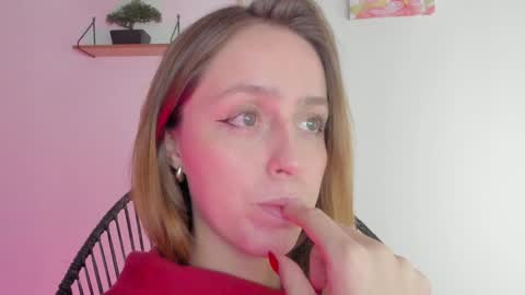 Snapshot of sofia_palacios_ chatting on December 2024 05:51:02 AM online show from December 2024 05:51:02 AM