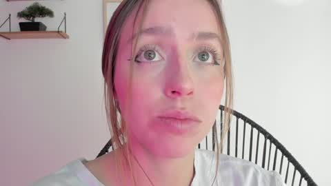 Snapshot of sofia_palacios_ chatting on January 2025 03:13:01 AM online show from January 2025 03:13:01 AM