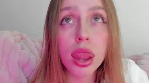 Snapshot of sofia_palacios_ chatting on February 2025 04:43:01 AM online show from February 2025 04:43:01 AM