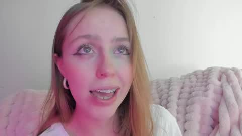 Snapshot of sofia_palacios_ chatting on March 2025 03:33:01 AM online show from March 2025 03:33:01 AM