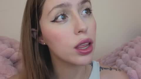 Snapshot of sofia_palacios_ chatting on September 2025 03:52:01 AM online show from September 2025 03:52:01 AM