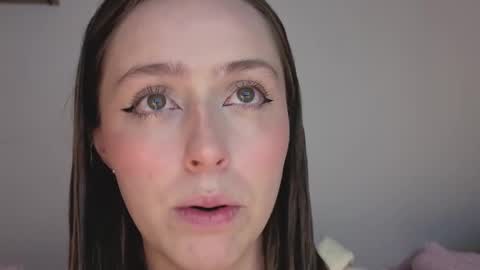 Snapshot of sofia_palacios_ chatting on November 2025 03:49:02 AM online show from November 2025 03:49:02 AM