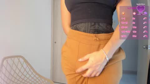 Snapshot of sofia_rivers_ chatting on February 2026 01:57:02 AM sofia_rivers_ online show from February 2026 01:57:02 AM