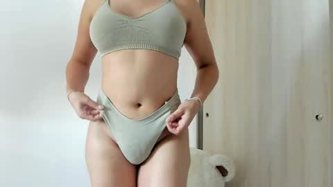 Snapshot of sofia_rivers_ chatting on April 2026 02:00:01 PM sofia_rivers_ online show from April 2026 02:00:01 PM