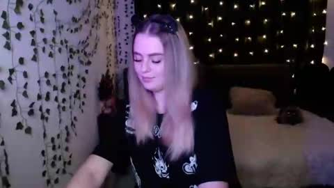 sofia_rosemary online show from March 2025 01:38:02 PM
