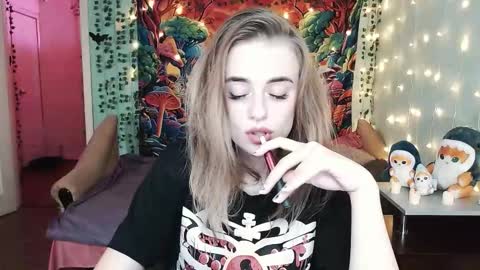 sofia_rosemary online show from October 2025 07:57:02 PM