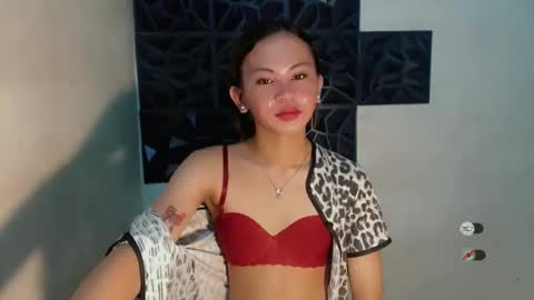 sofia_sweetheart18 online show from October 2025 02:33:01 AM